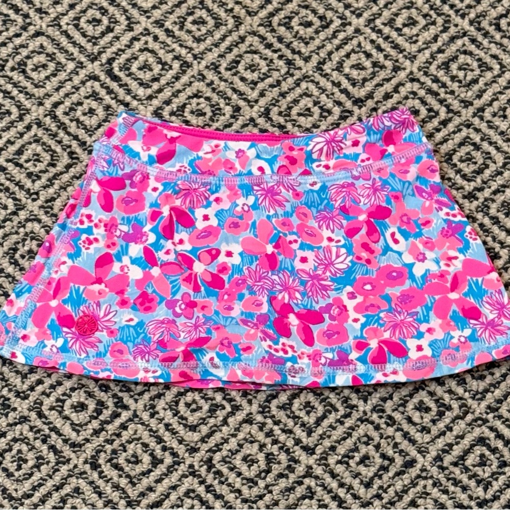 🎉 EEUC 🎉 Lilly Pulitzer Luxletic XS (2-3) Pink & Blue Floral Skirt w/ Liner